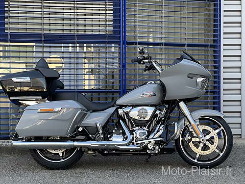Harley Davidson HD Road Glide 117 Tour Pack Motorradvermietung Frankreich